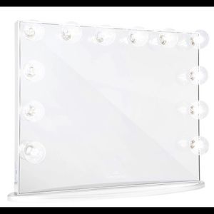 impressions original vanity !! 32 by 25 inches !!